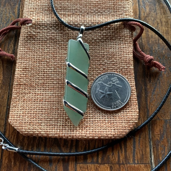 Unisex Crystal Pendant | Mens Crystal Necklace | Green Aventurine Necklace - Picture 2 of 3